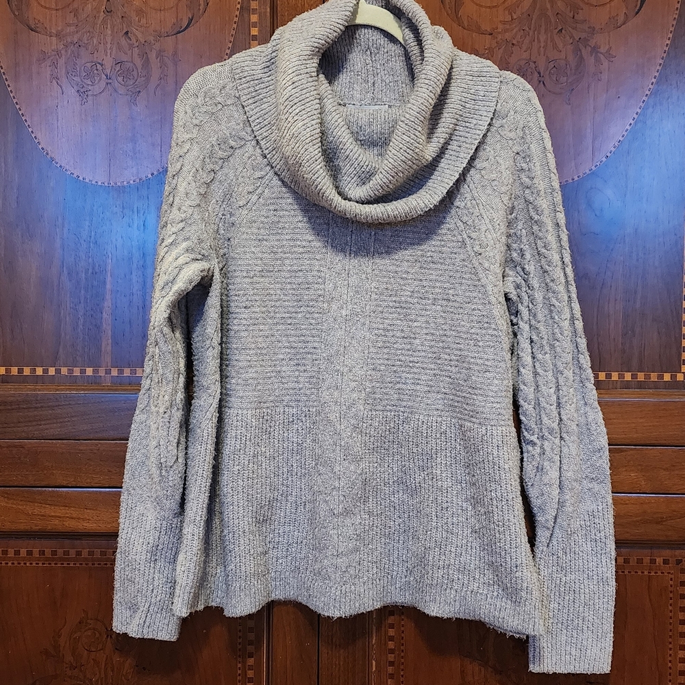 Liz Claiborne Light Gray Lavender Cowl Neck Sweater